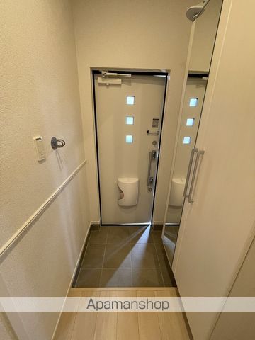 イースト オレヌの内装写真