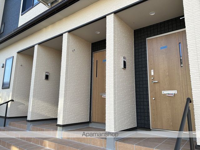 メゾンフェリシテ東根の玄関写真