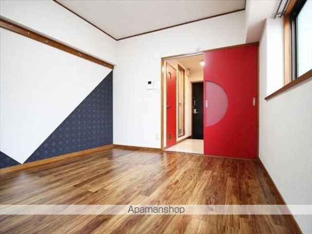 ドゥマンクレールの内装写真
