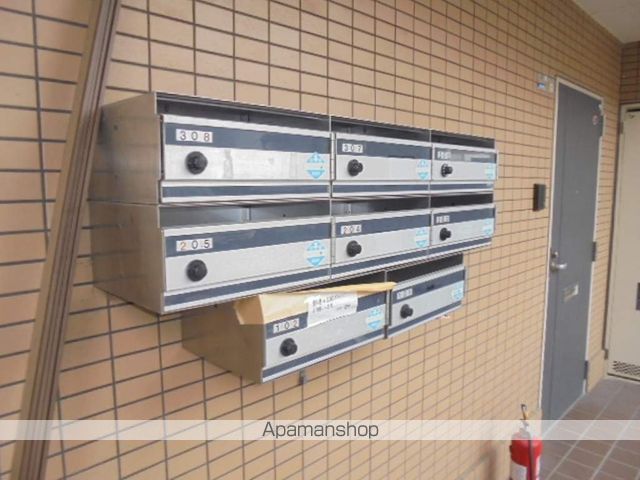 ホリデーイン5の玄関写真