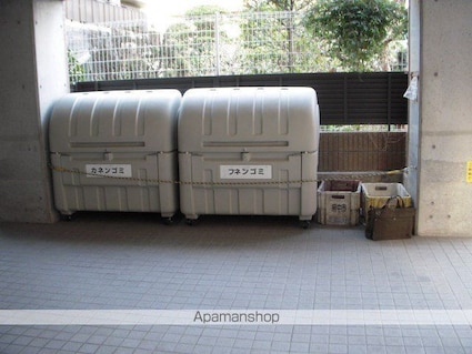 東京都府中市八幡町１丁目[1R/23.14m2]の共用部1