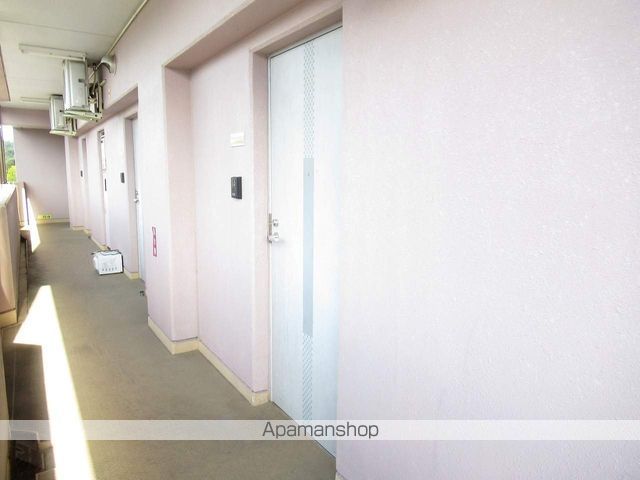 BETTER Я 本町通の玄関写真