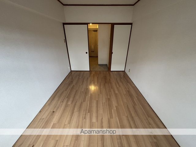 RHYTHM江坂町の内装写真