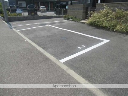 和歌山県和歌山市神前[2LDK/72.42m2]の駐車場1