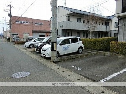 岩手県盛岡市上堂３丁目[1LDK/31.5m2]の駐車場1