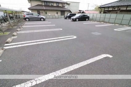 ヴァン　ヴェール[1K/29.38m2]の駐車場