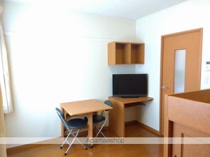 レオパレスラ　スリーズ[1K/21.65m2]のリビング・居間