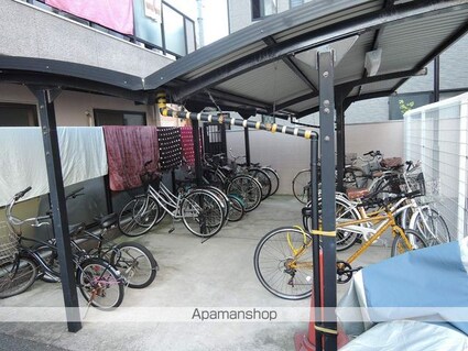 フォレストコート岸和田[2LDK/54m2]の共用部1