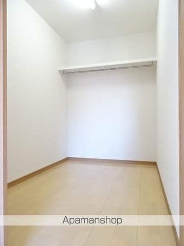 メゾネットハウス広沢の内装写真
