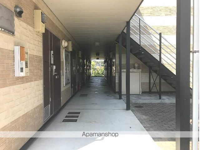 レオパレス山忠の玄関写真
