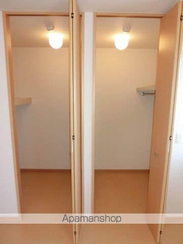 リビングタウンみつわ台の内装写真