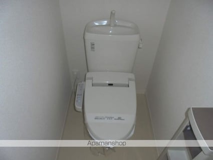 エレガント桐[2LDK/69.03m2]のトイレ