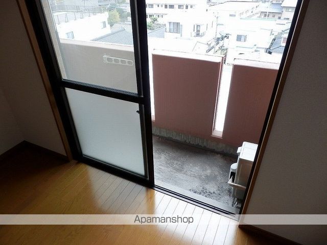 鴨池富山ビルの内装写真