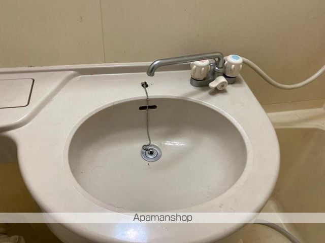 アパルトマン成合の内装写真