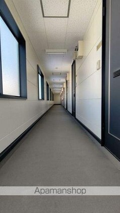 レオパレスリリー[1K/23.18m2]のエントランス