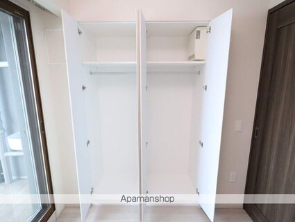 ザ・グランアルト栄[1LDK/37.54m2]の収納