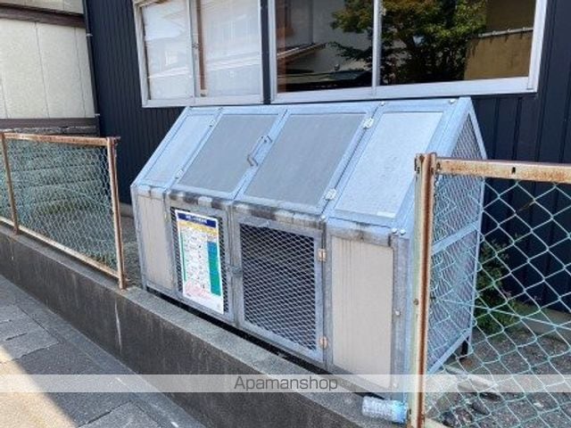 メゾンド・シャルマンの外観写真