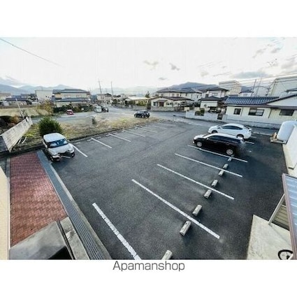 グランデール多田[1LDK/45.64m2]の駐車場1