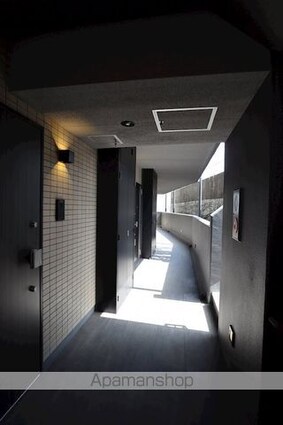 ＭＡＸＩＶ西荻窪ＡＺ[2K/25.46m2]のエントランス