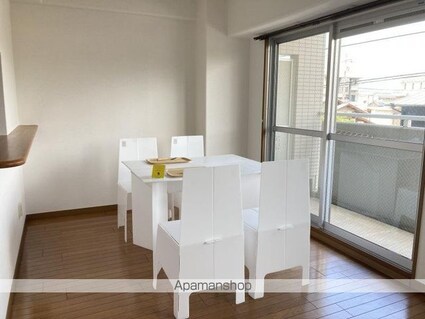 サンフォーレ９８[3LDK/65.51m2]のリビング・居間