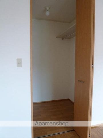 グラウィスコートA棟の内装写真