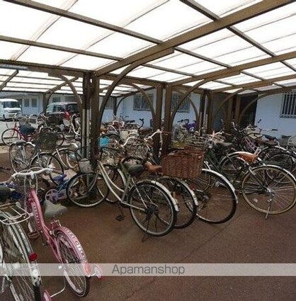 ダイアパレス屋島[3LDK/73.46m2]の共用部1