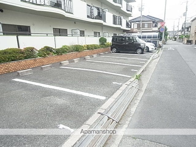 ローレルハイム塚口の外観写真