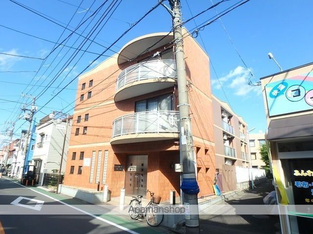 ロイヤルメゾン中丸の外観写真