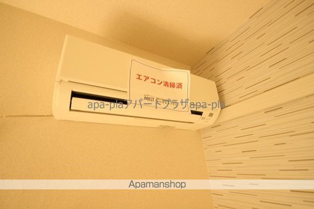 メゾネット三番館の内装写真