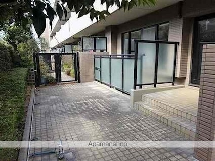 ライオンズステージ上野毛[3LDK/111.16m2]のバルコニー