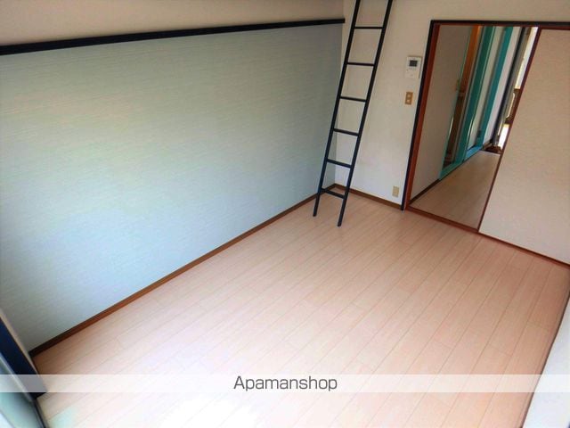 CLEVERの内装写真