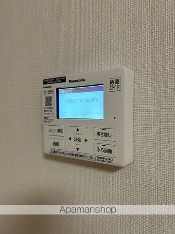 大磯町ガレージハウス北棟の内装写真