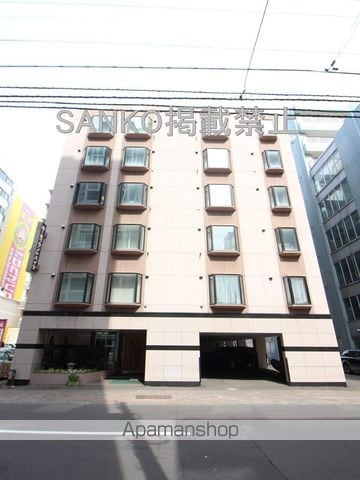 南1条グランドハイツの外観写真