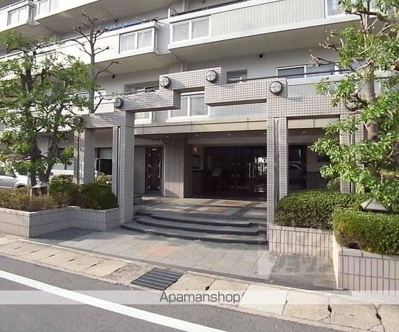 パレスエクセル伏見久我の玄関写真