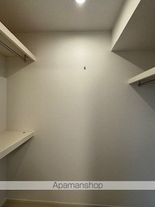 セレニティ　コートⅠ[1LDK/44.7m2]の収納