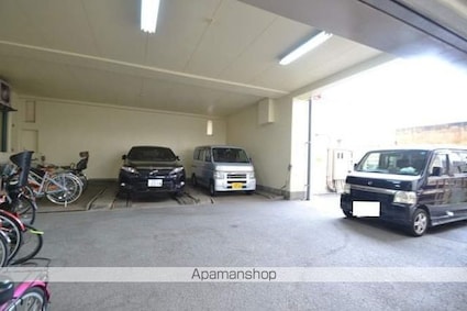 ふぁみーゆ旭川[3LDK/52.8m2]の駐車場