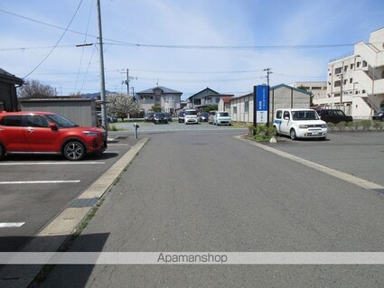 ドミール津志田[1LDK/49.17m2]の周辺2