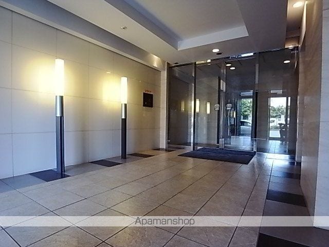 カスタリア高輪台の玄関写真