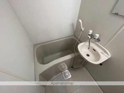 東京都新宿区中落合２丁目[1K/20.09m2]のバス