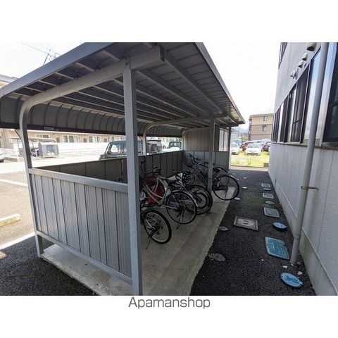 晃七第三マンションの外観写真