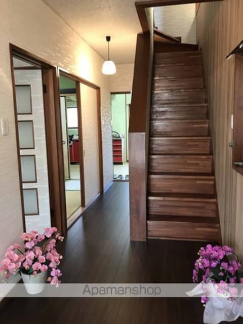 内原戸建[4DK/84.04m2]の玄関