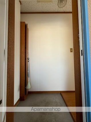 東京都八王子市大和田町１丁目[2DK/36.55m2]の玄関