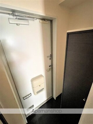 クレイノＭＩＲＡＩ[1K/23.6m2]の玄関