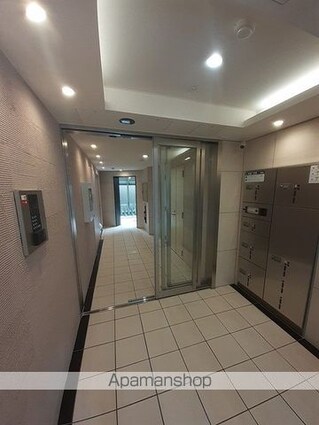 ローズボヌールⅢ[1DK/31.9m2]のエントランス