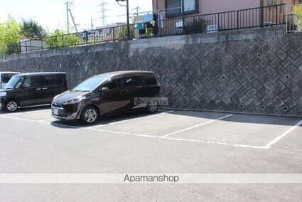 サンパレスひよりが丘Ｂ[2DK/46.37m2]のエントランス