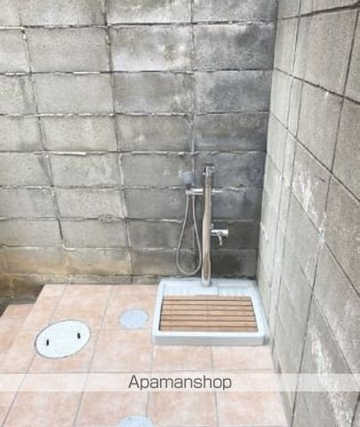 CLARO鳥飼3丁目の玄関写真
