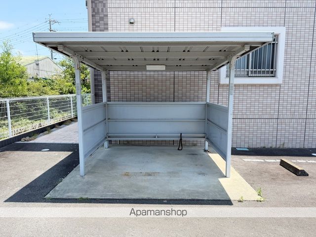 フォレストハウスIIの外観写真