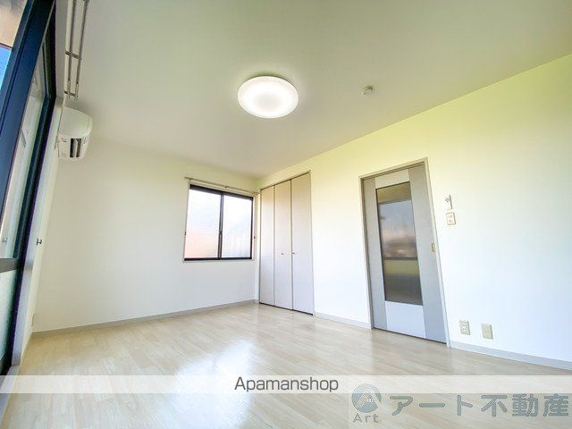 ディアス岡田の内装写真