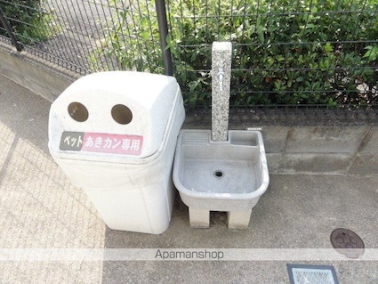 レオパレス菖蒲園[1K/19.87m2]の共用部2