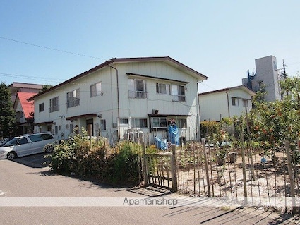 八反田コーポ１号棟[4K/82.5m2]の外観1